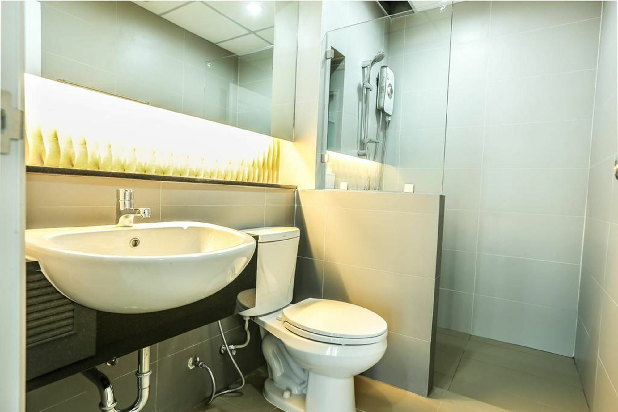 Central Place Serviced Apartment Angsila 촌부리 외부 사진