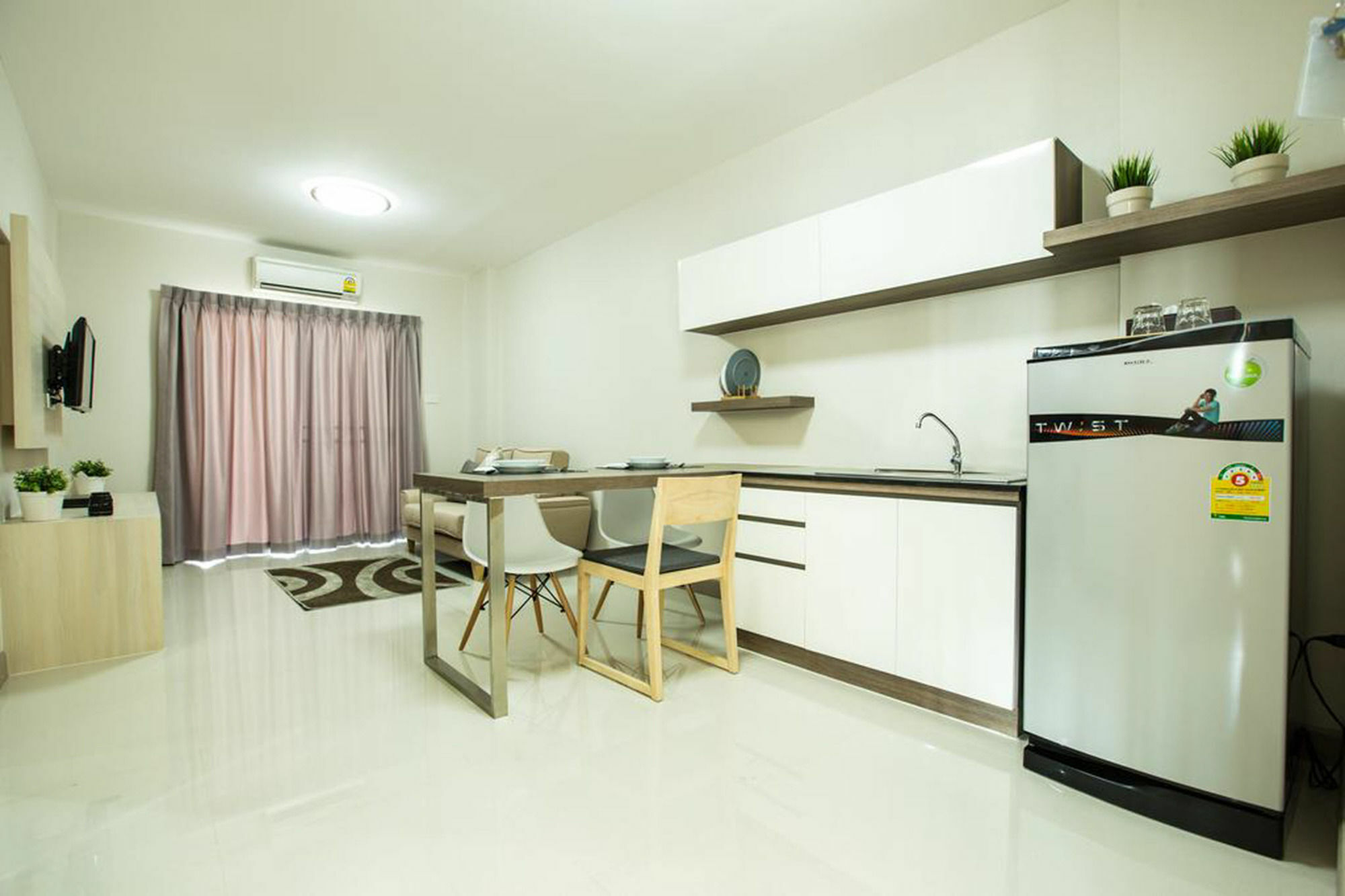 Central Place Serviced Apartment Angsila 촌부리 외부 사진